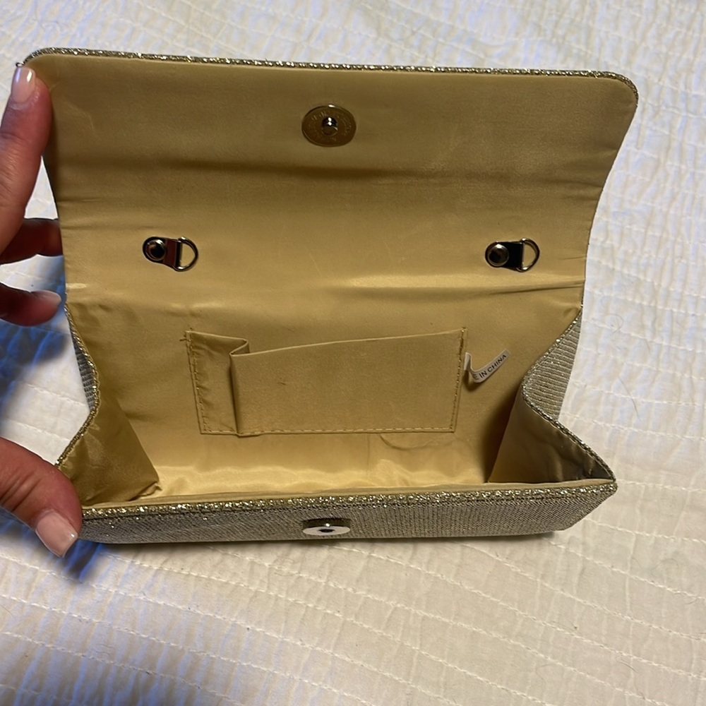 Gold clutch - Picture 2 of 2